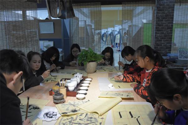 公司首届书法与篆刻沙龙活动圆满结束