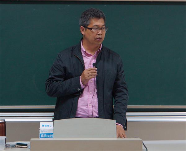 复旦大学博士生导师朱春阳教授来公司阐述主流媒体建设