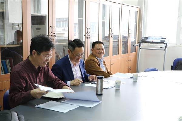 必一运动召开2016年本科人才方案论证会