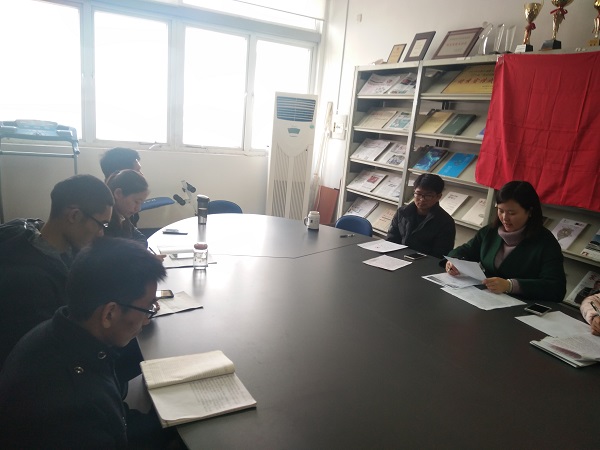 必一运动研究生党支部举行“争做‘四讲四有’合格党员”主题讨论会