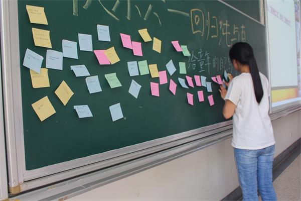 公司开展“回归纯与真——致童年的自己”主题团日活动