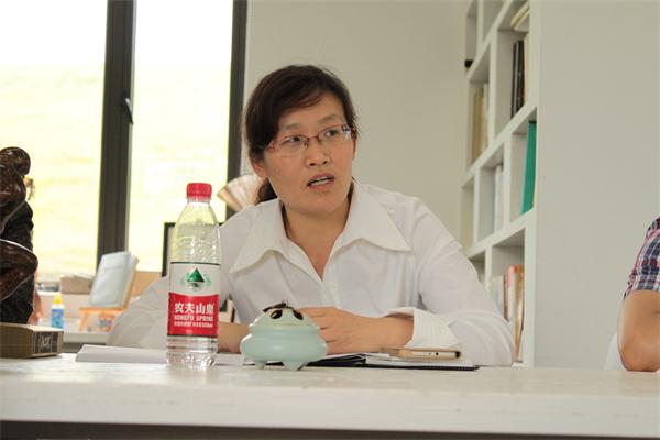 必一运动教工党支部开展“新时期共产党员思想行为规范”专题学习讨论会